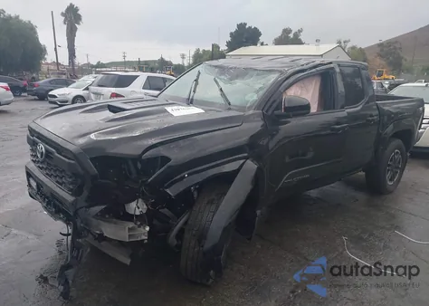 2025 Toyota Tacoma Trd Sport z USA, uszkodzony, nr VIN 3TMKB5FN0SM050948